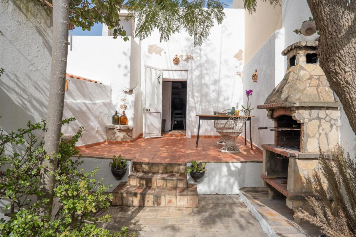 Casa Carina Espiche Bed & Breakfast ภายนอก รูปภาพ